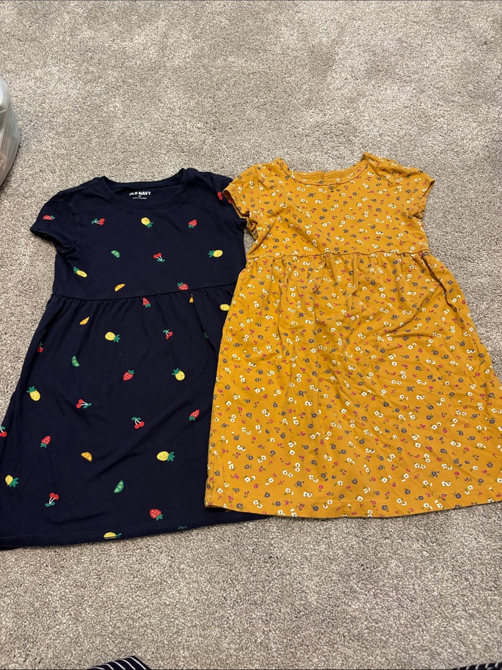 Old Navy, Carter’s Girls' fruit and floral dresses lot 5T